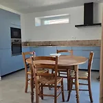D'hotes & - Domaine Les Sources Bed and Breakfast 3*