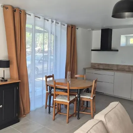 Bed & Breakfast D'hotes & - Domaine Les Sources
