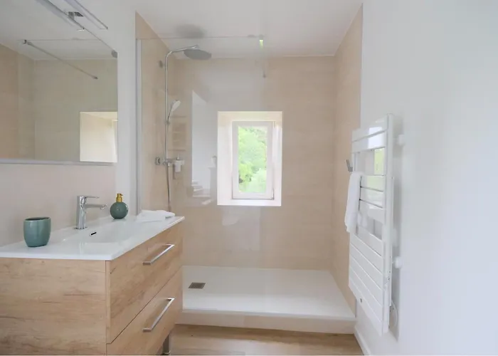 Bed & Breakfast D'hotes & - Domaine Les Sources 4*